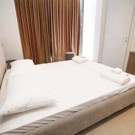 Emili Premium Appartement *